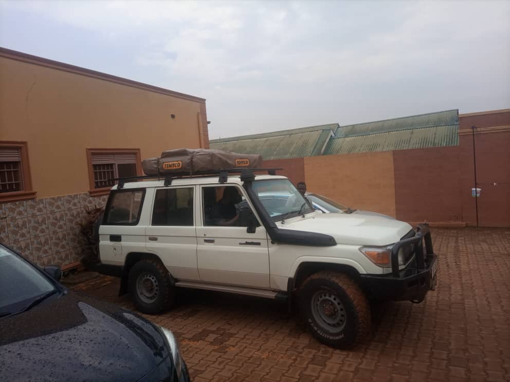 Our Unforgettable Rwanda Safari Adventure with a Land Cruiser LX