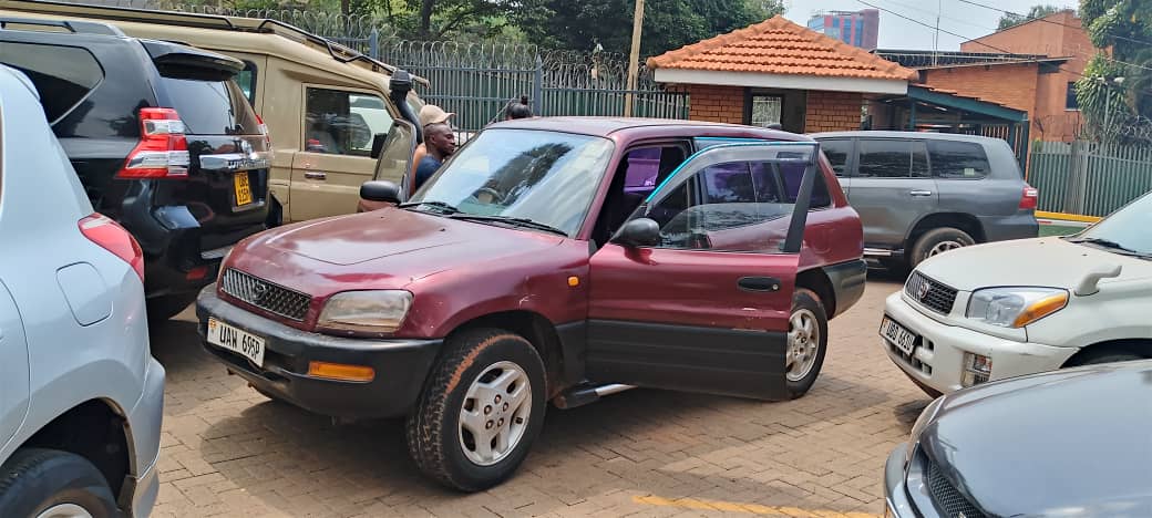 4×4 Toyota RAV4 For Hire In Rwanda | Cheap car rental Tanzania